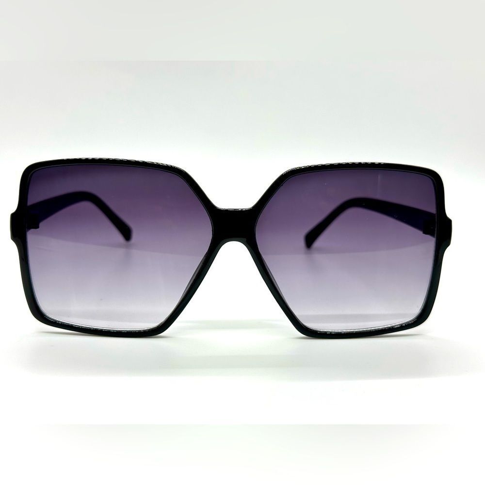 Women’s Basic Shades